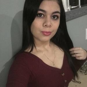 Meet your Posher, Alejandra